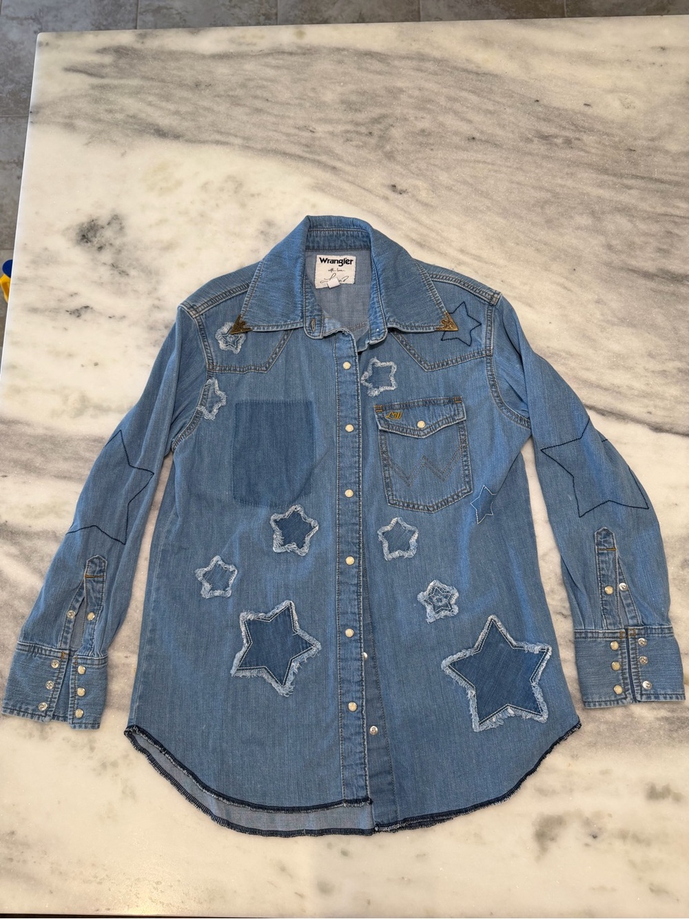 Wrangler + Laney Wilson Light Blue Denim Star Appliqué Button-Front Shirt